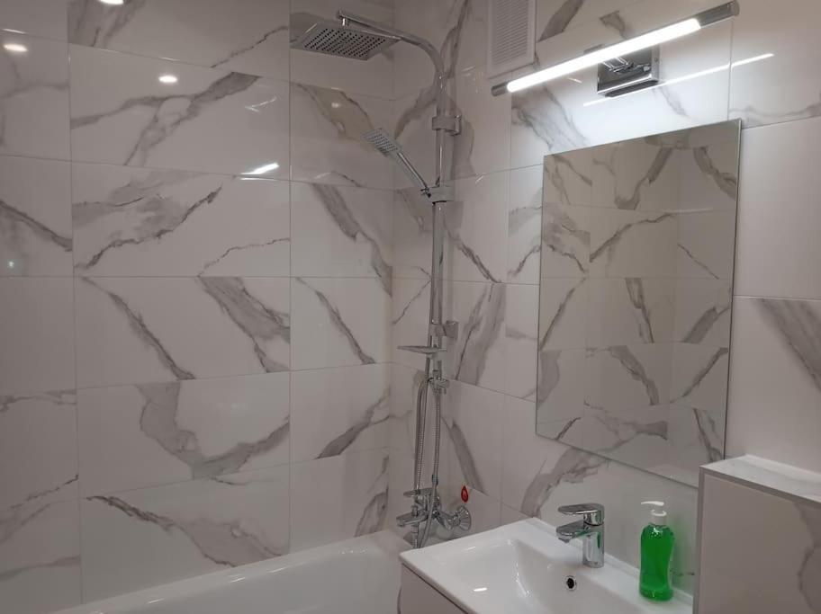 Center-zlota Str. Appartement Warschau